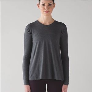 Lululemon acadia long sleeve size 8